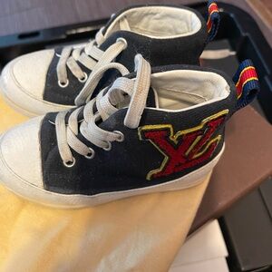 Louis Vuitton kids sneaker